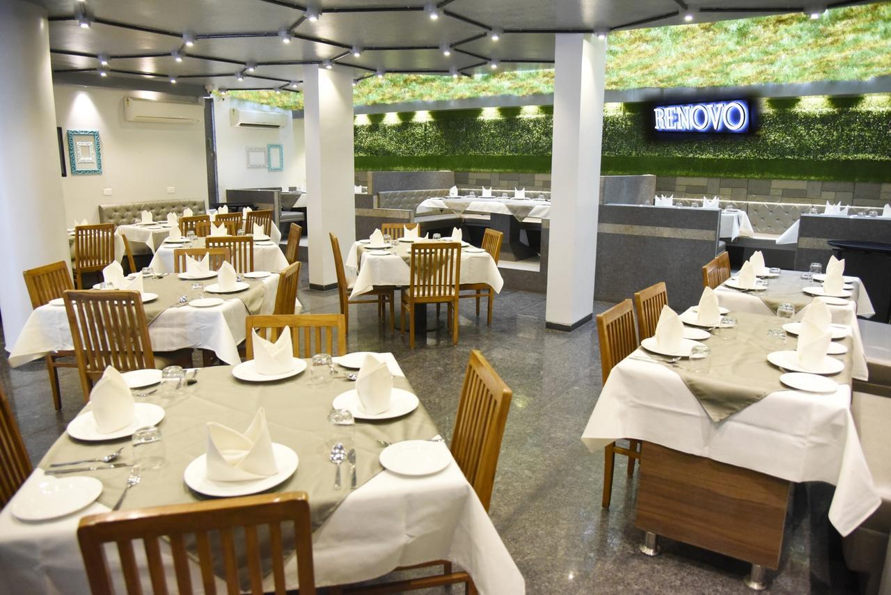 Oyo 10672 Hotel Riviera 纳西克 外观 照片