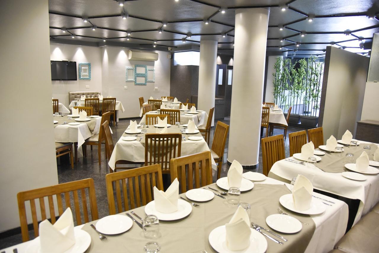 Oyo 10672 Hotel Riviera 纳西克 外观 照片