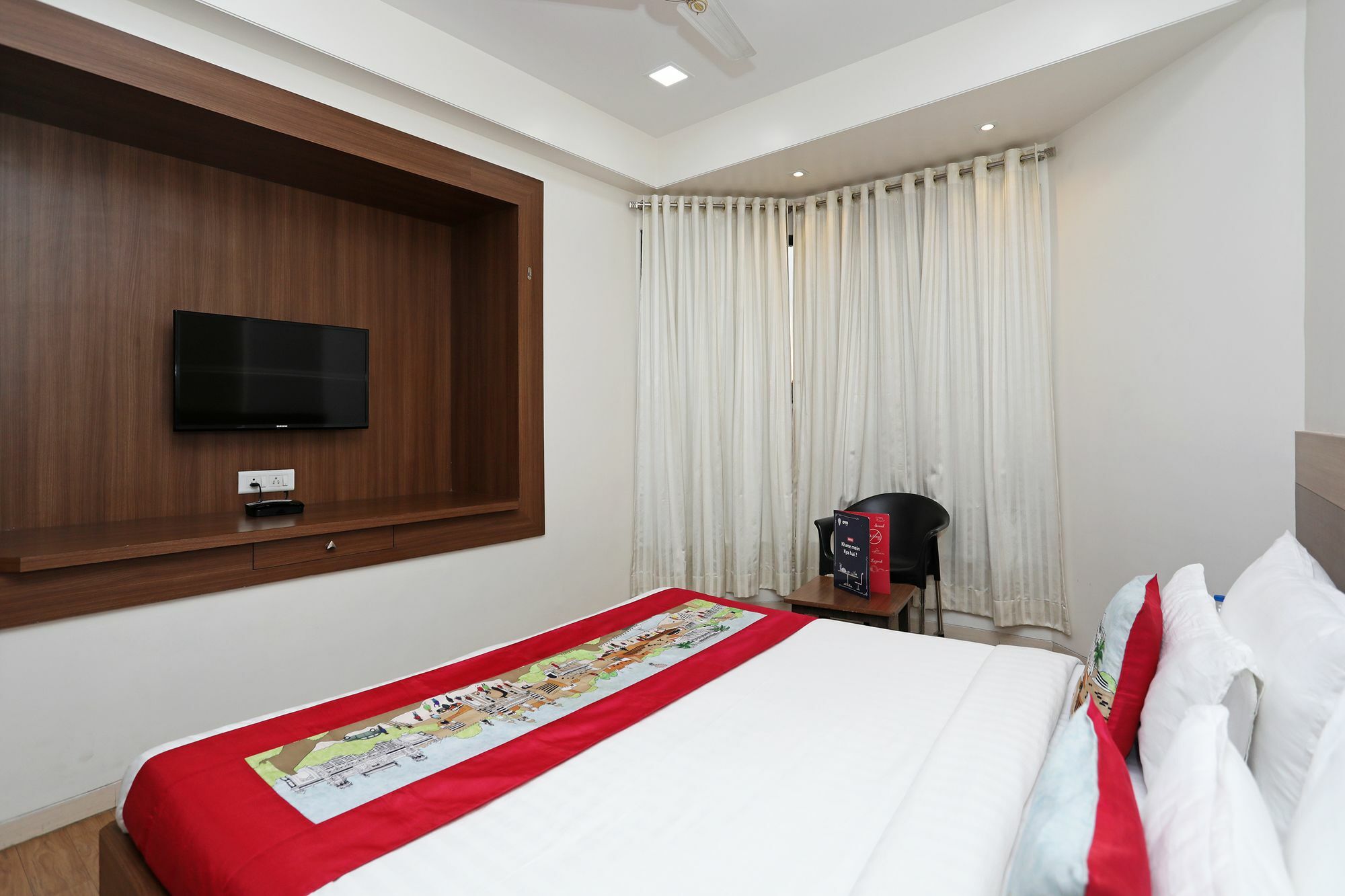 Oyo 10672 Hotel Riviera 纳西克 外观 照片